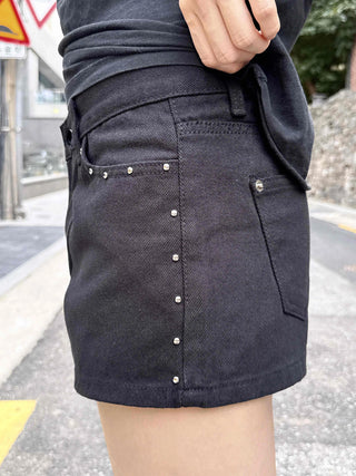 Effortless Chic New Basic Studded Shorts