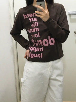 Nuri List Lettering Long Sleeve T-shirt