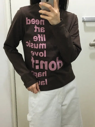Nuri List Lettering Long Sleeve T-shirt