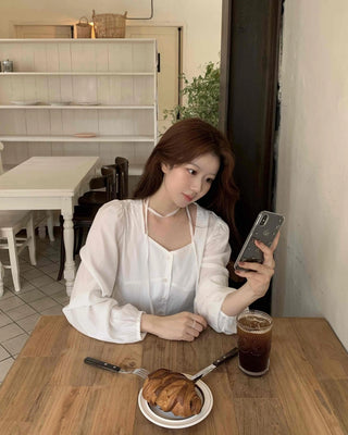 Elegant Heartneck Puff Blouse & Tie