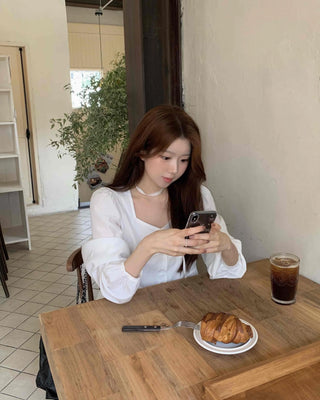 Elegant Heartneck Puff Blouse & Tie