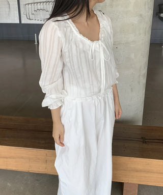 Essential Cotton Basic Blouse