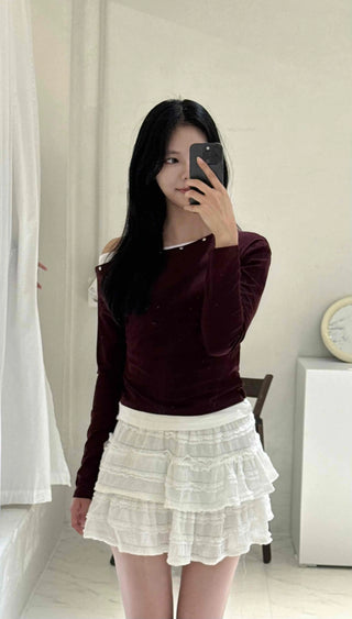 New Basic Studded Off-Shoulder T-shirt