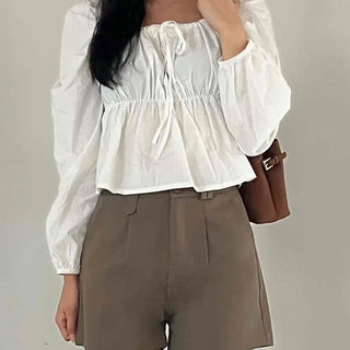 Sweet Mood Square Neck Ribbon Blouse