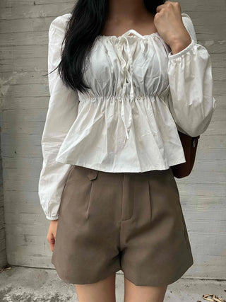 Sweet Mood Square Neck Ribbon Blouse
