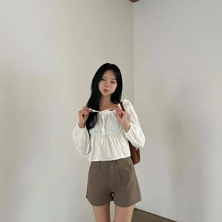 Sweet Mood Square Neck Ribbon Blouse