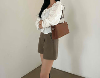 Sweet Mood Square Neck Ribbon Blouse
