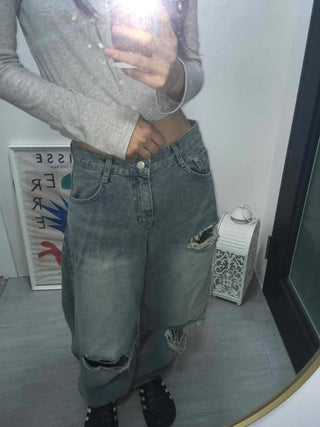 Damaged vintage denim long pants