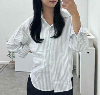 Minimal Loose Fit Striped Shirt