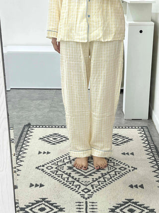 Yellow simple shirt collar pajama set