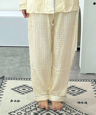 Yellow simple shirt collar pajama set
