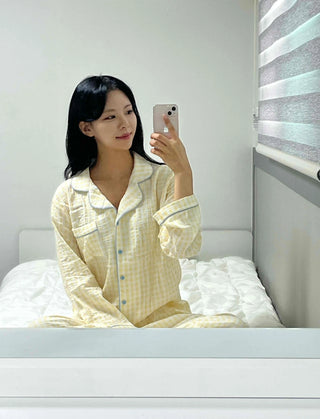 Yellow simple shirt collar pajama set