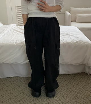 Daro String Cargo Balloon Pants