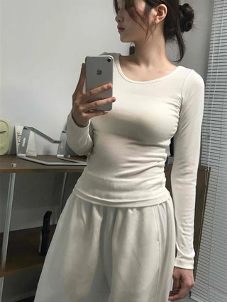 Yeori Basic Plain U-neck Long-sleeve T-shirt
