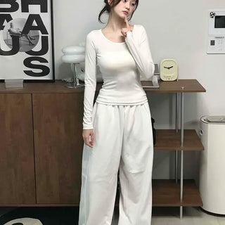 Yeori Basic Plain U-neck Long-sleeve T-shirt