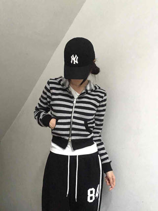 Simple Striped Plain Zip-Up Knit