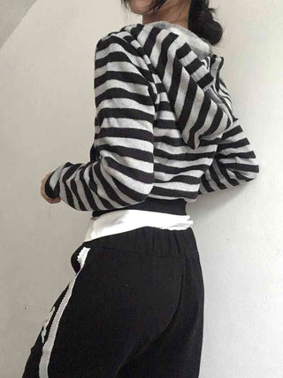 Simple Striped Plain Zip-Up Knit