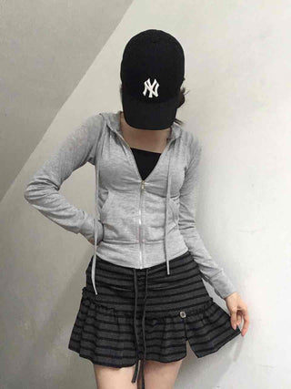 Minimal Zipper Line Zip-up
