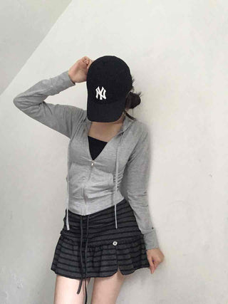 Minimal Zipper Line Zip-up