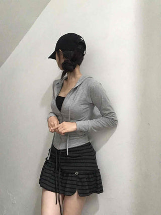 Minimal Zipper Line Zip-up