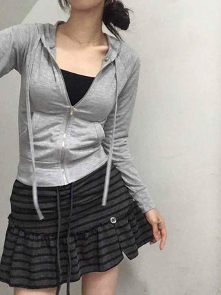 Minimal Zipper Line Zip-up