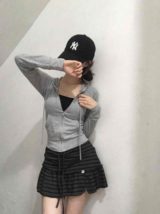 Minimal Zipper Line Zip-up