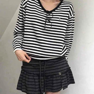 Minimal Autumn Striped V-Neck Knit