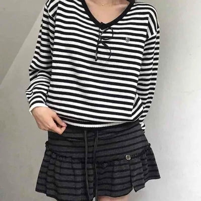 Minimal Autumn Striped V-Neck Knit