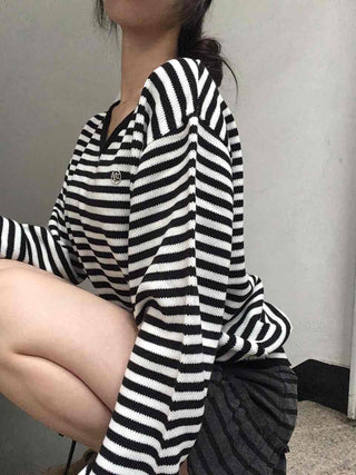 Minimal Autumn Striped V-Neck Knit