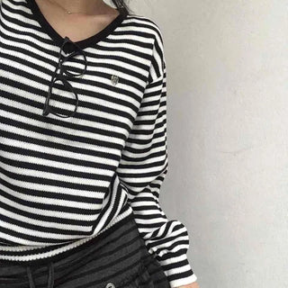 Minimal Autumn Striped V-Neck Knit