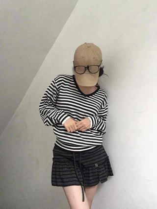 Minimal Autumn Striped V-Neck Knit