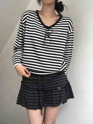 Minimal Autumn Striped V-Neck Knit