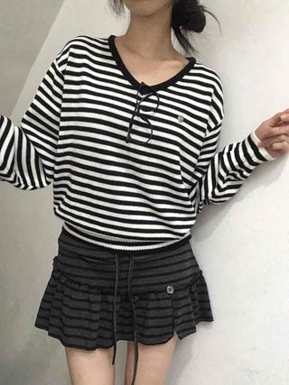 Minimal Autumn Striped V-Neck Knit
