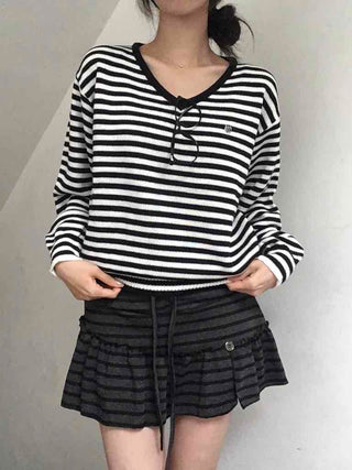 Minimal Autumn Striped V-Neck Knit