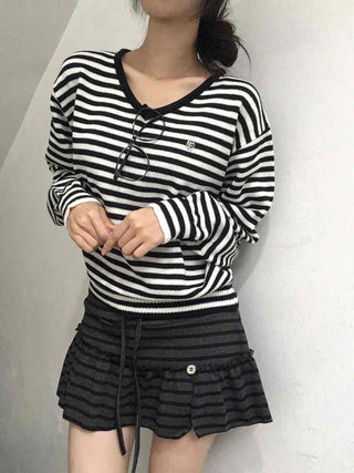 Minimal Autumn Striped V-Neck Knit