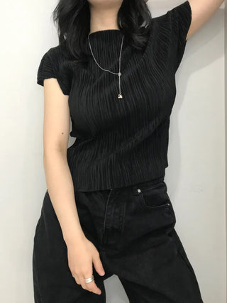 Penna Wrinkle Pleated Short Sleeve Blouse