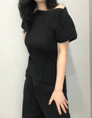 Penna Wrinkle Pleated Short Sleeve Blouse