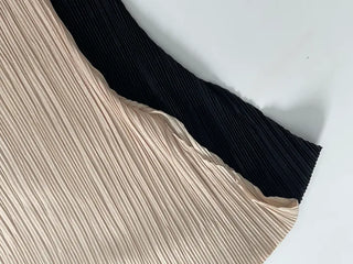 Penna Wrinkle Pleated Short Sleeve Blouse