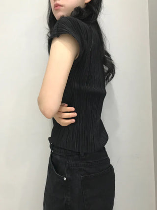 Penna Wrinkle Pleated Short Sleeve Blouse