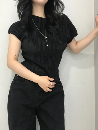 Penna Wrinkle Pleated Short Sleeve Blouse