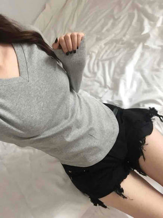 Daily V-Neck Slim Fit Long Sleeve T-Shirt