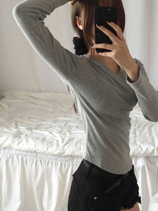 Daily V-Neck Slim Fit Long Sleeve T-Shirt
