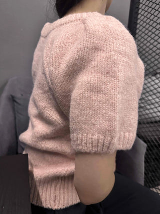 Essential U-Neck Puff Loose Fit Knit