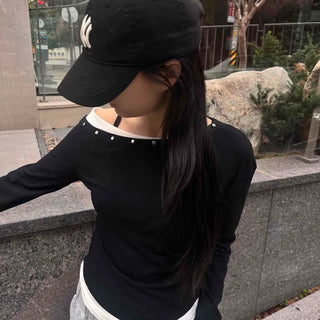 Simple Studded Off-Shoulder Long-Sleeve T-Shirt
