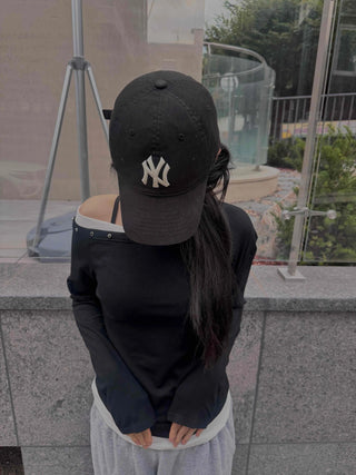 Simple Studded Off-Shoulder Long-Sleeve T-Shirt