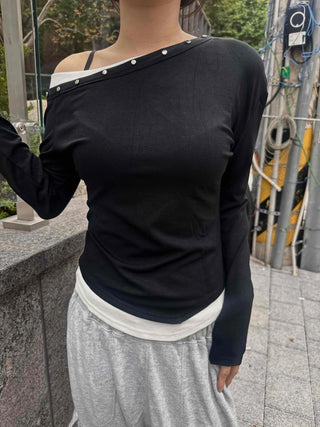 Simple Studded Off-Shoulder Long-Sleeve T-Shirt