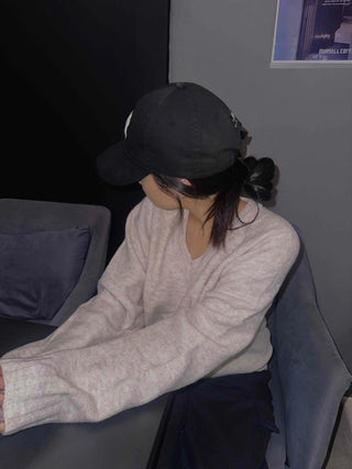 Simple Trendy Plain V-Neck Knit