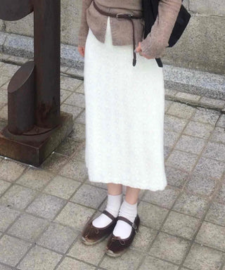 Cozy Slim Fit Lace Midi Skirt