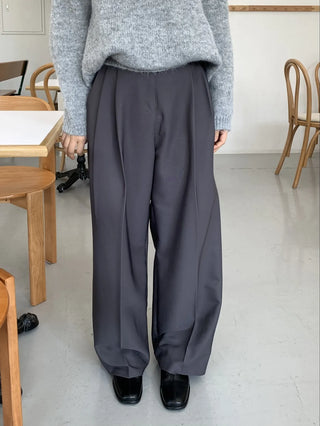 Double-pleated Wide Pintuck Semi-Overfit Slacks