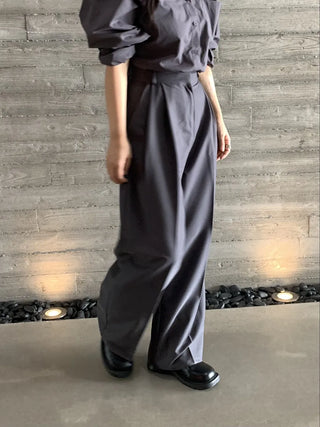 Double-pleated Wide Pintuck Semi-Overfit Slacks